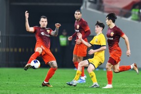 开元体育官方网站-利物浦训练开放日，转会期调整名单引欢呼，国王杯在即，高层口径保持一致(队列训练心得体会1500字)